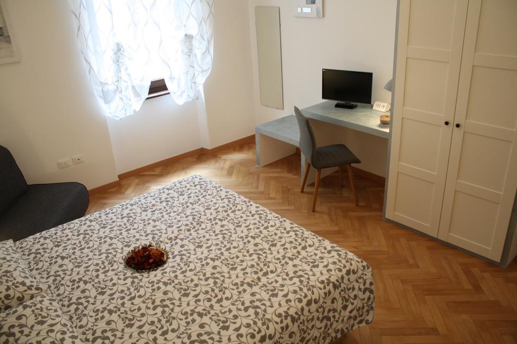 Bed and Breakfast Casa Mia - No Reception Trento Habitación foto